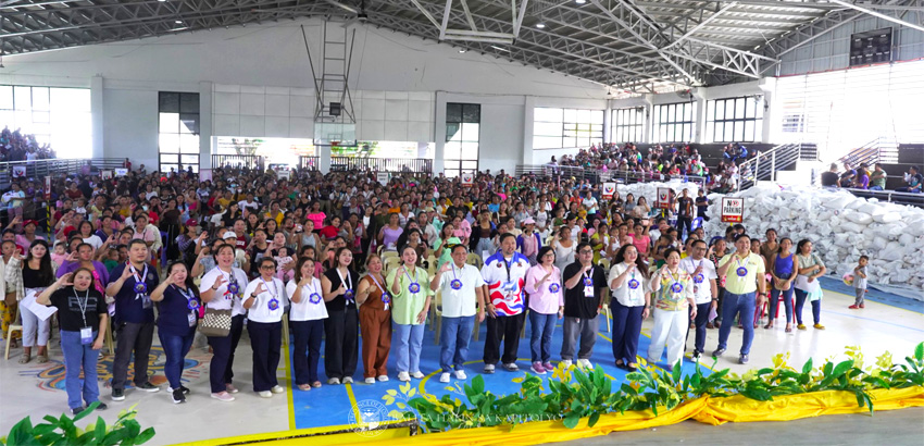 Carles Residents Receive Cash Aid, P20 Rice Under Sipag At Tiyaga For MoRProGRes Sa Bagong Pilipinas Program